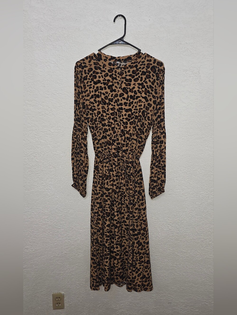 Leopard Print Long Sleeve Midi Dress - Brown/Black Button Front And Sinced Waist